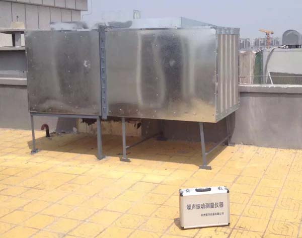 空调压缩机噪音大夜晚扰民 人员盯守排查
